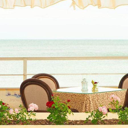 Brigantina Hotel Odessa Buitenkant foto