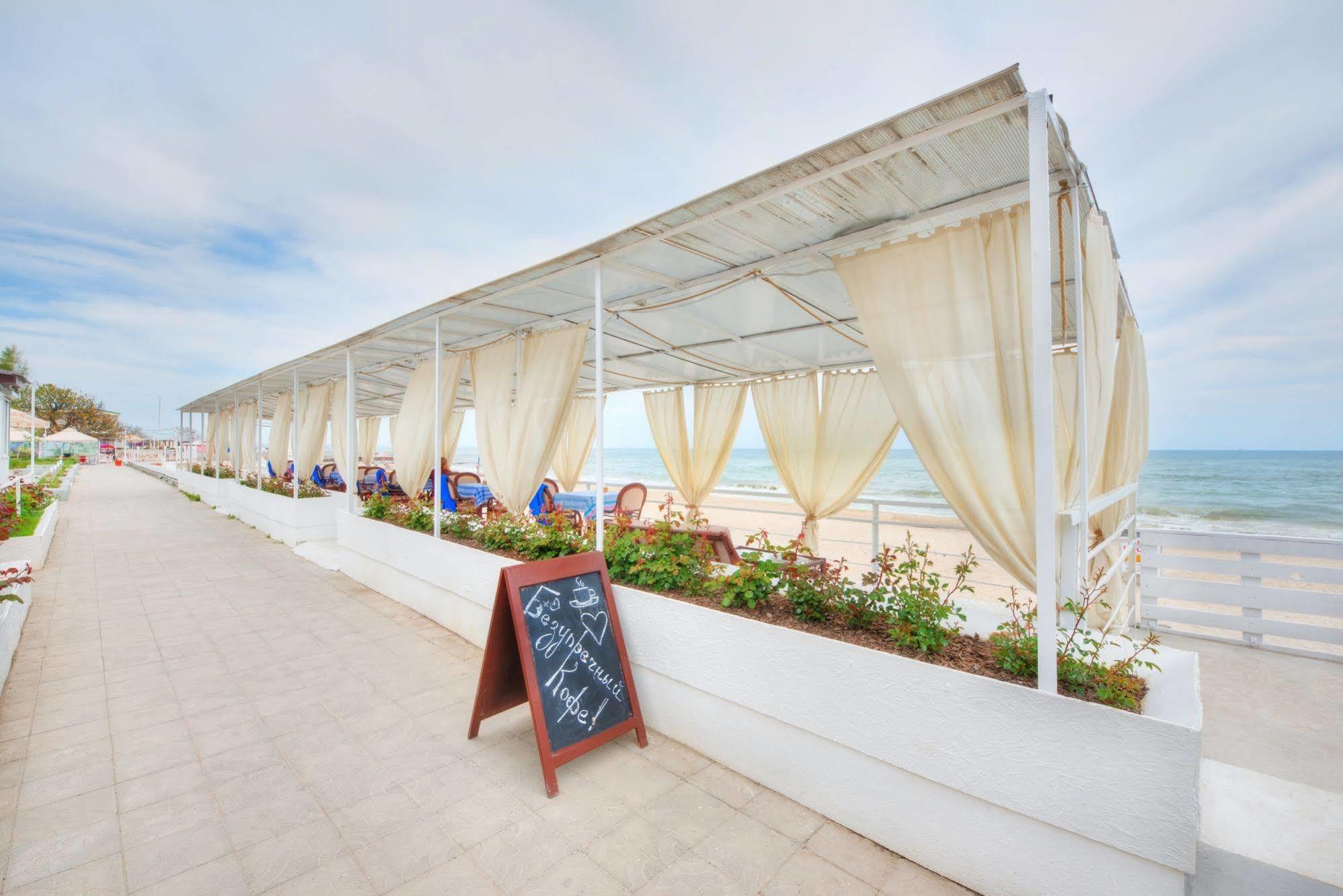 Brigantina Hotel Odessa Buitenkant foto