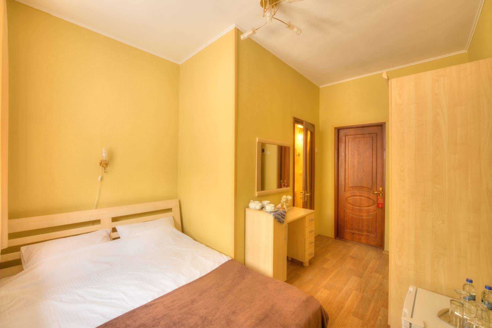 Brigantina Hotel Odessa Buitenkant foto